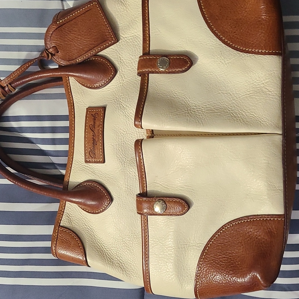 Dooney & Bourke bag